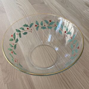 Vintage Arcoroc France Glass Holiday 9" Serving Bowl Christmas Holly Holiday